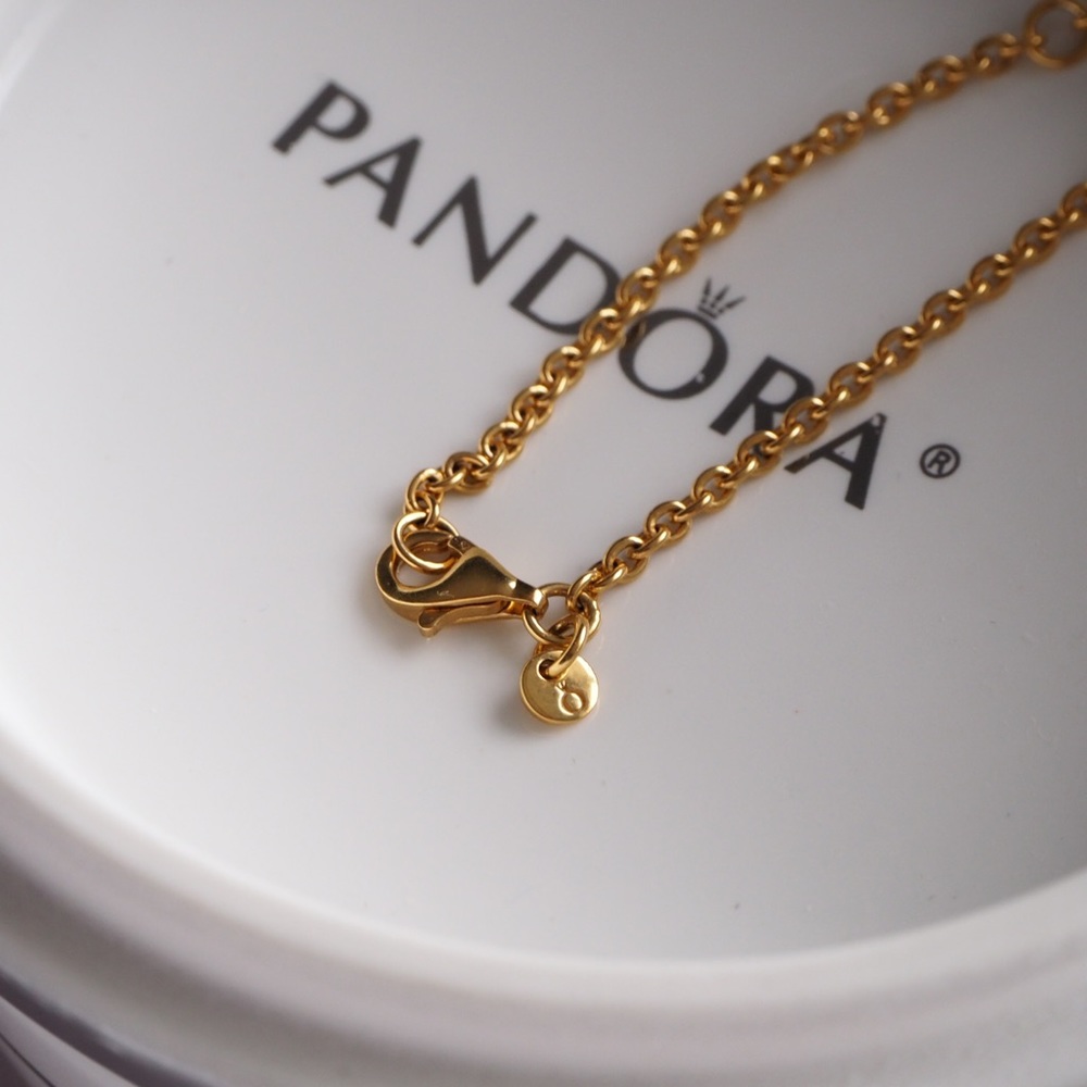 Pandora classic shine necklace. Necklace 23.6’